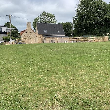 Charmante Maison De Campagne En Pierres Et Bois Sartilly-Baie-Bocage Zewnętrze zdjęcie