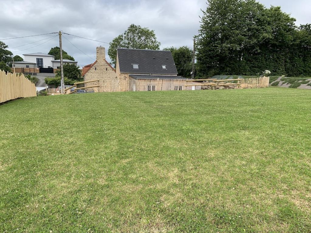 Charmante Maison De Campagne En Pierres Et Bois Sartilly-Baie-Bocage Zewnętrze zdjęcie